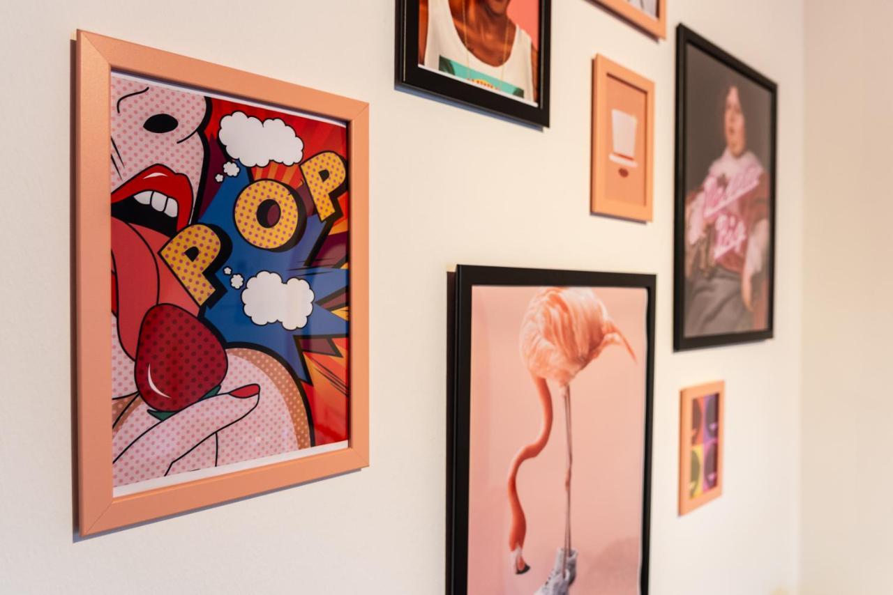 Pop Art - Balkon, Netflix, Nespresso, Zentral, Messe Apartment Chemnitz